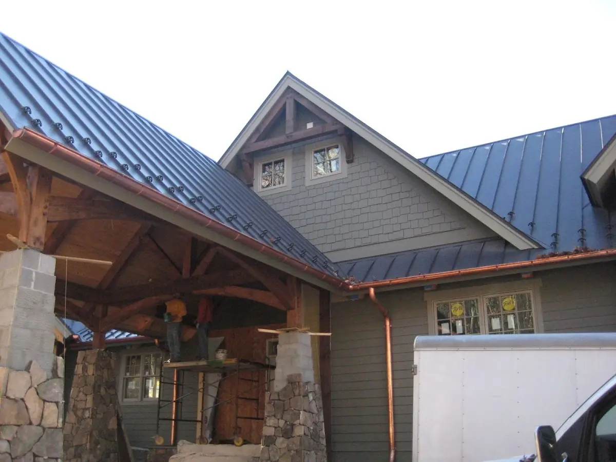 Craftsman Roofing team delivering quality roofing work in Wesley Chapel